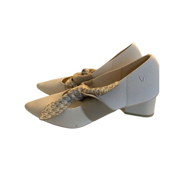 Vivaia Pointed-Toe Mary Jane Heels women's size 38 7.5 - Picture 8 of 10